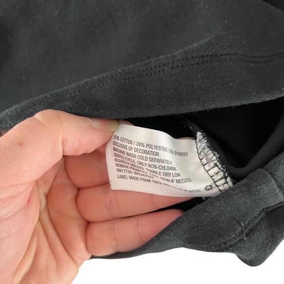 Hunter x Target Cropped Embossed Logo Sweatshirt Black White Large - Picture 5 of 5